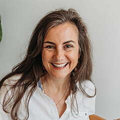 Client Hallie Crawford